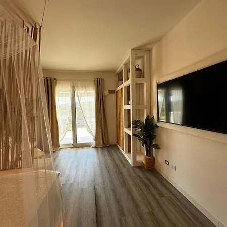 Villa Carrie - Starfish Apartment Porto Pozzo Exterior photo